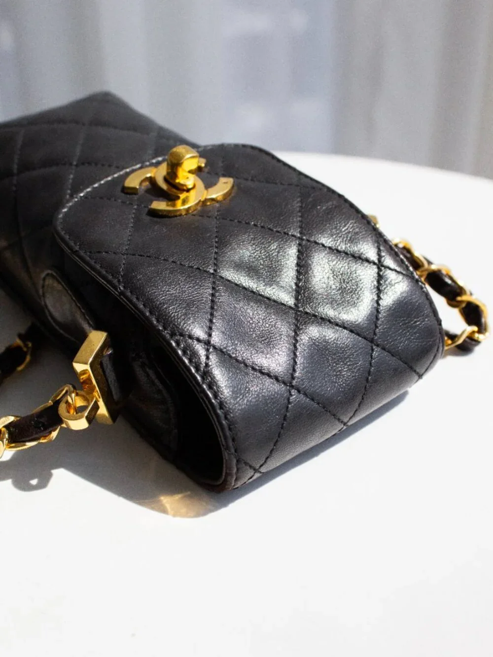 Chanel Vintage 1996 Black Lambskin Leather 24K Gold CC Turnlock 90s Phone Holder